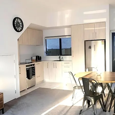 Stunning 3 Bedrooms Sleeps 6 In Cbd